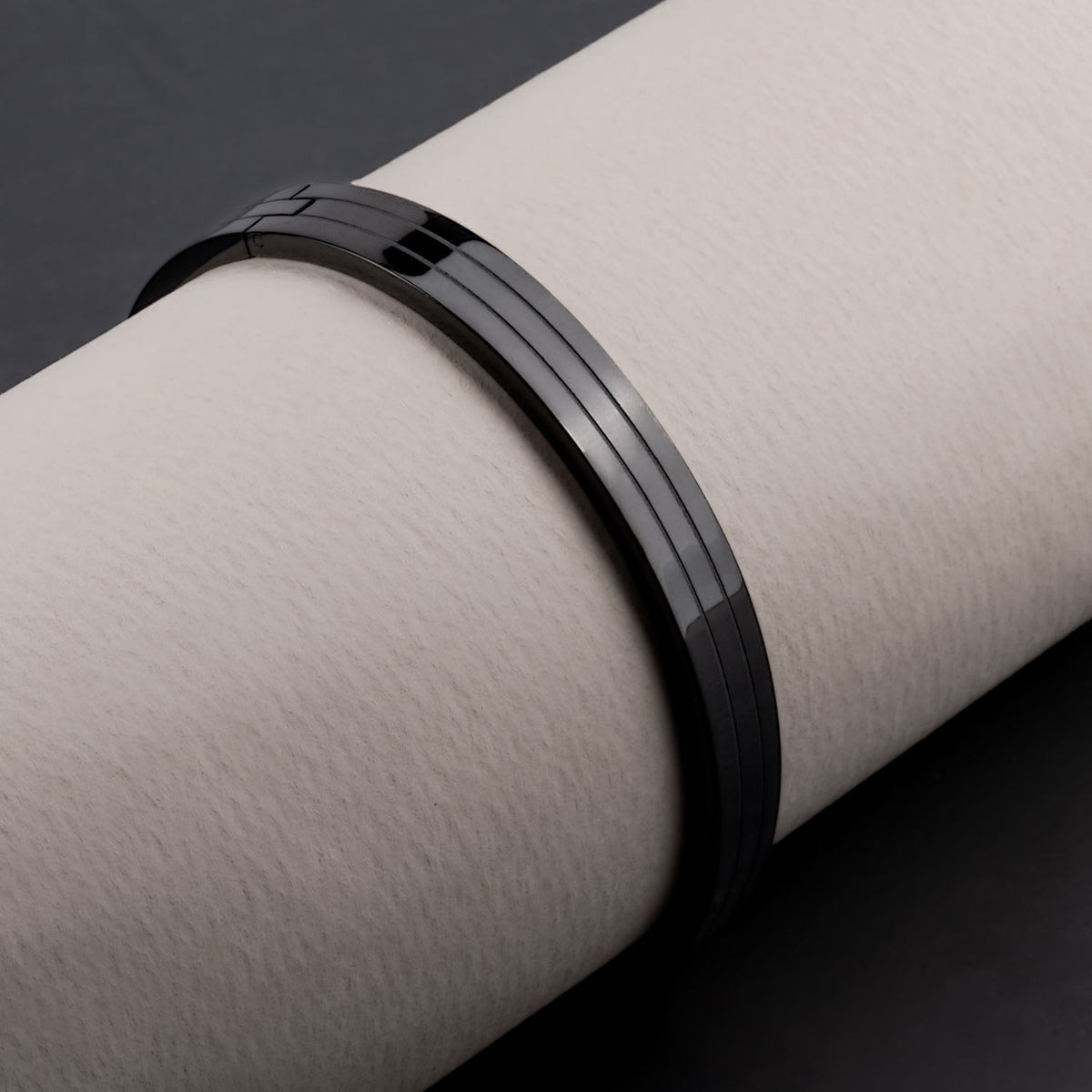 Apollo Oval Kada Bracelet