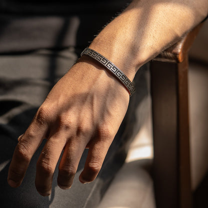 Top G Oval Kada Bracelet